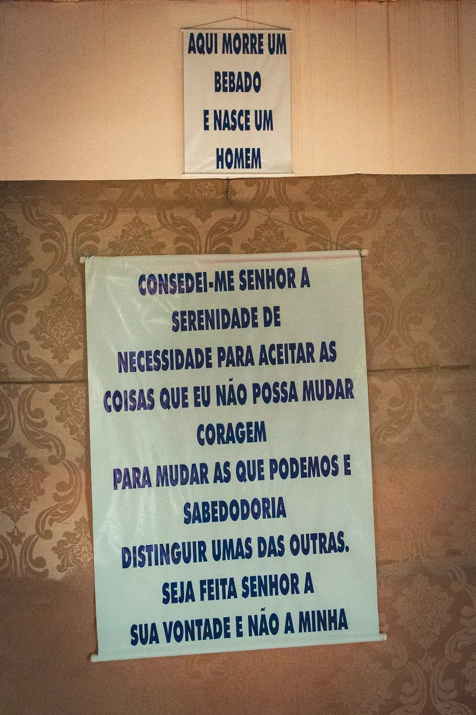 Mensagem sobre recuperação exposta na sede